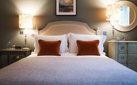 Ferry Inn Isle Of Skye 5*